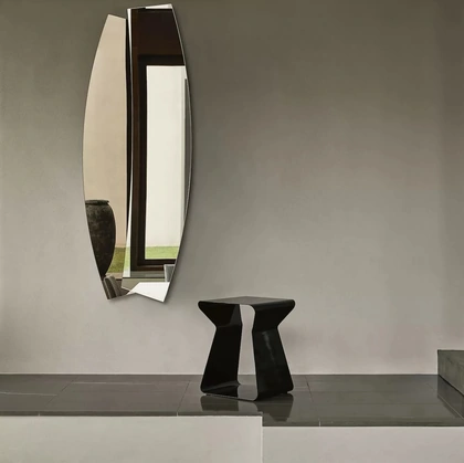 Specchiera sagomata argento e bronzo Double di Bontempi