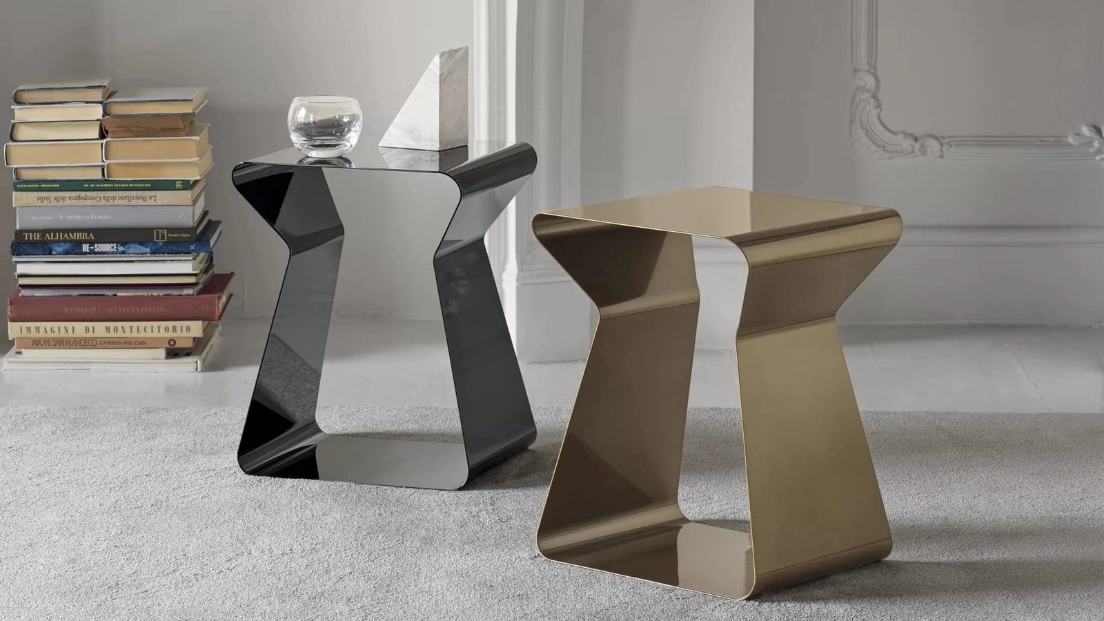 Tavolino Kito in acciaio laccato di Bontempi