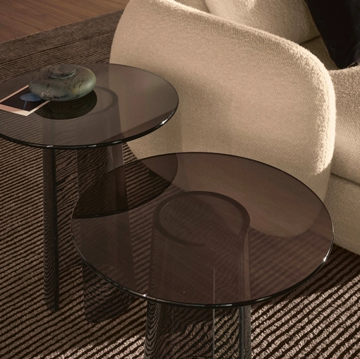 Tavolino rotondo Orbit in vetro soffiato bronzato di Poliform