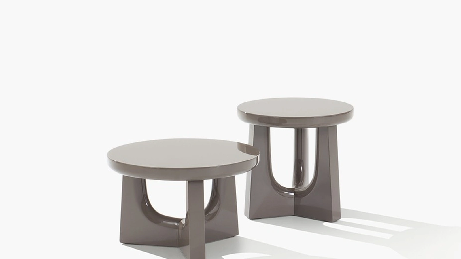 Tavolini Nara in laccato lucido di Poliform