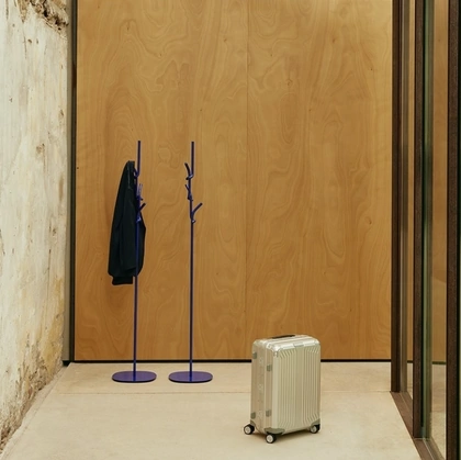 Appendiabiti Softer than Steel in acciaio intrecciato di Desalto