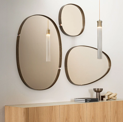Specchio con cornice in metallo verniciato Lumière di Riflessi