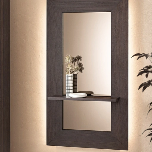 Specchio Sibilla con cornice in legno e mensola di Riflessi