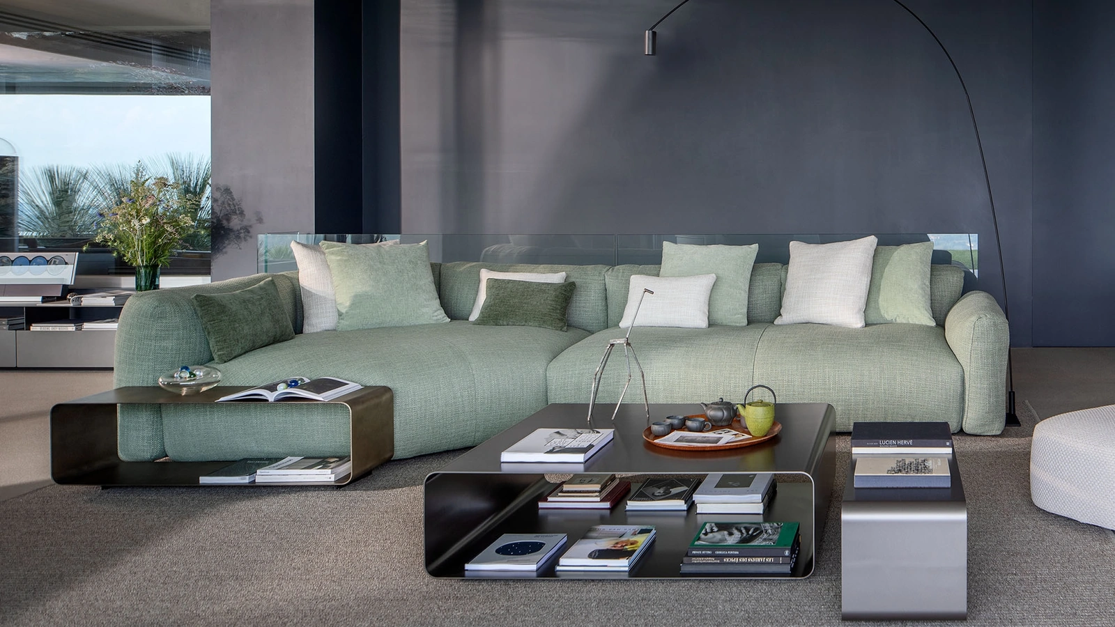 Tavolino in metallo Foglio di Flou