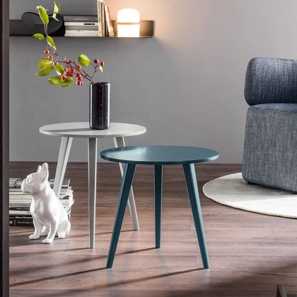 Tavolino rotondo in laccato opaco Trio di Novamobili