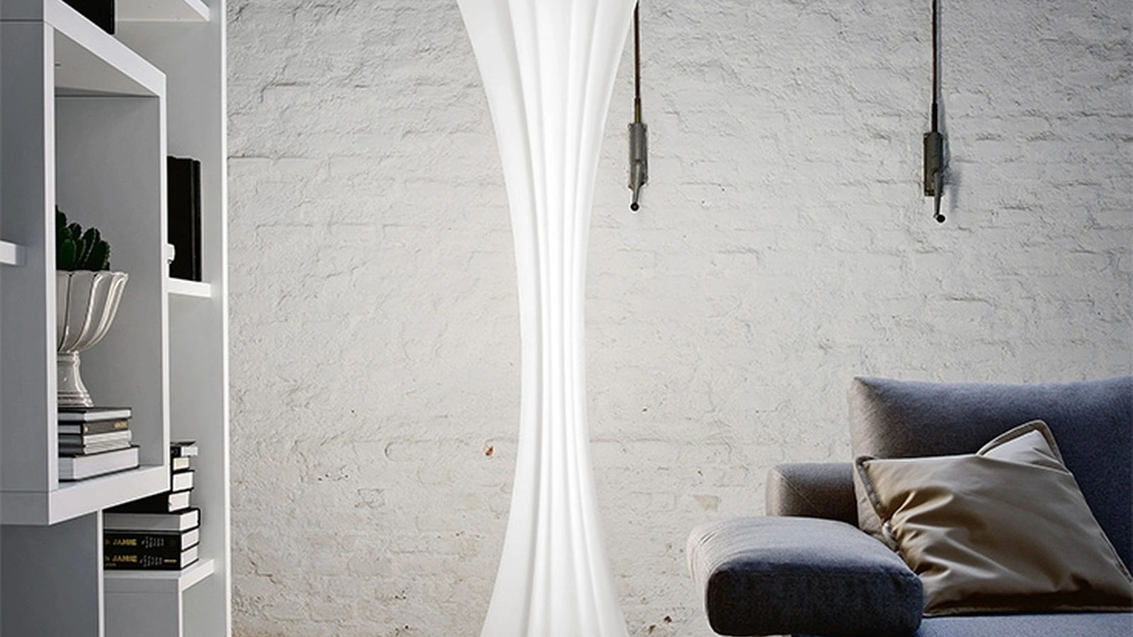 Lampada appendiabiti da terra in polietilene bianco Sipario Light di Cattelan Italia