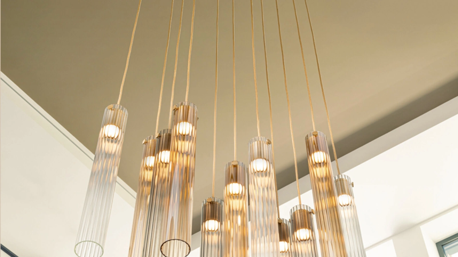 Lampada a sospensione in vetro pyrex cannettato Tube S di Riflessi