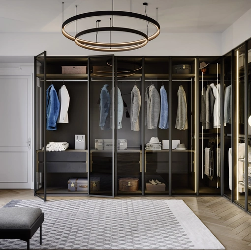 Armadio angolare con ante battenti in vetro Perry di Novamobili