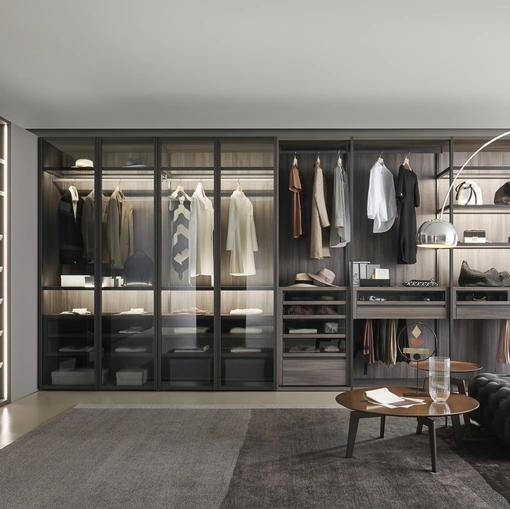 Cabina Armadio Bellavista in melaminico effetto legno e ante battenti in vetro di Sangiacomo