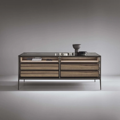 Comò Alambra in noce e vetro di Rimadesio