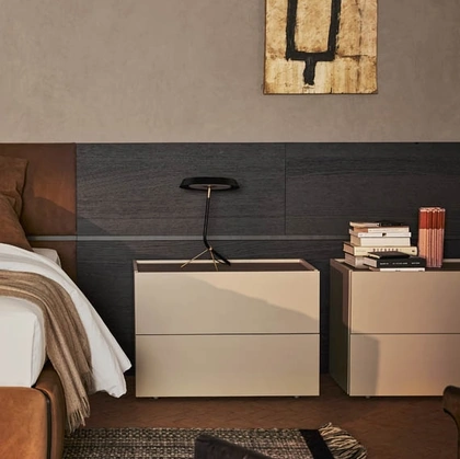 Comodino Atlante laccato opaco di Pianca