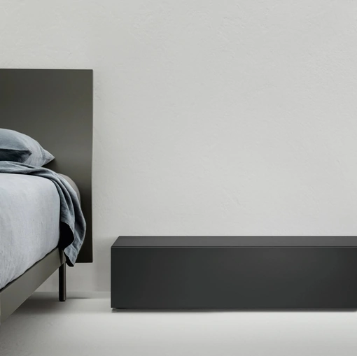 Comodino basso Filnox di Caccaro