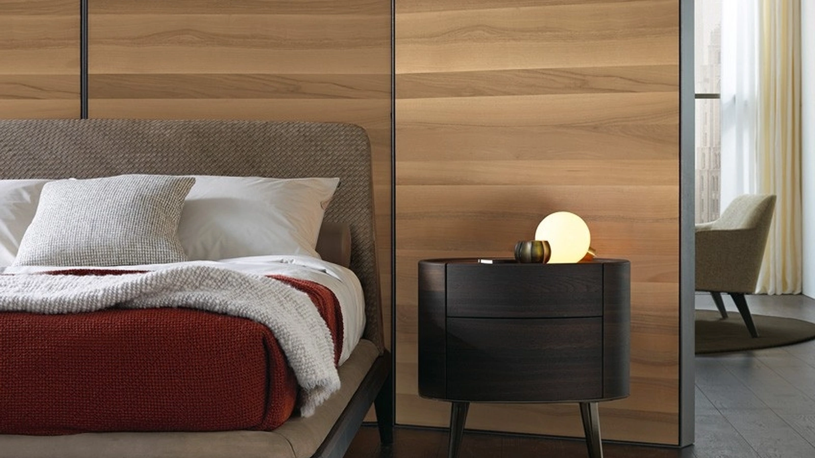 Comodino Kelly in olmo nero di Poliform