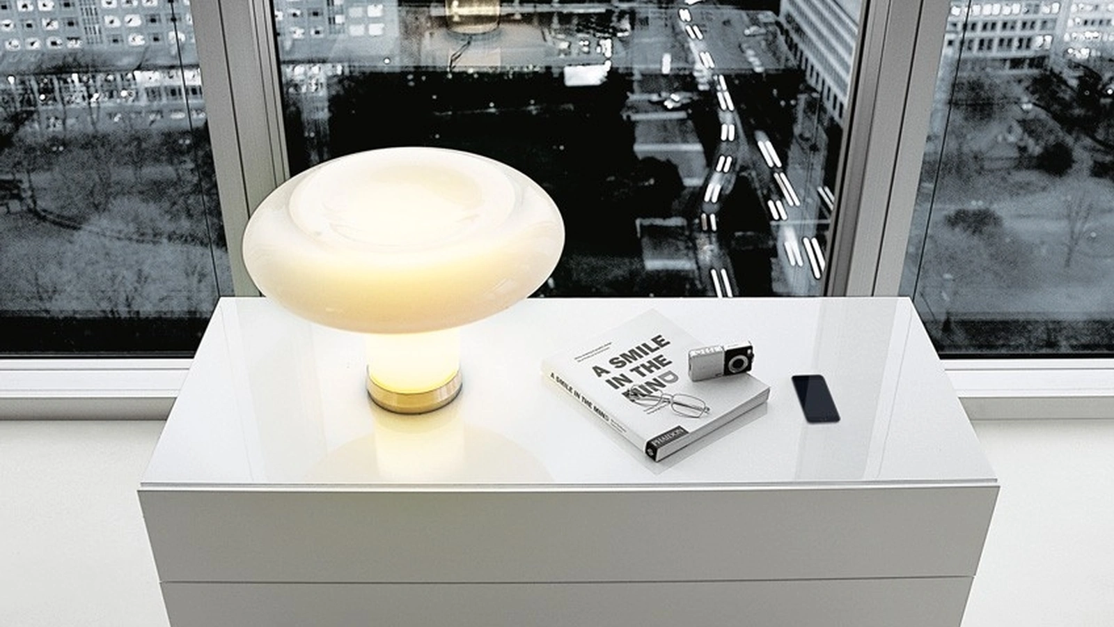 Comò Dream laccato lucido bianco di Poliform