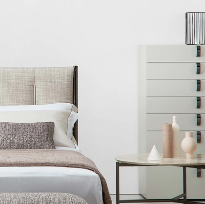 Cassettiera Splendor in laccato opaco di Flou