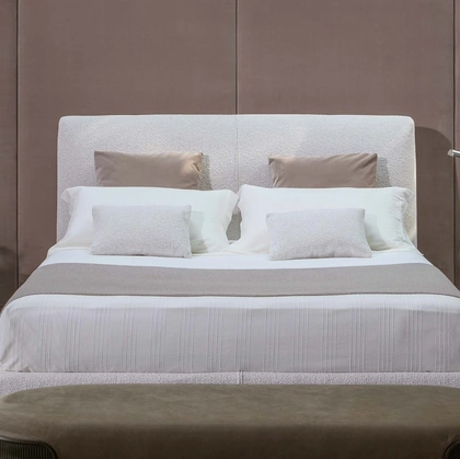 Comodino Toshi rivestito in pelle di Flou