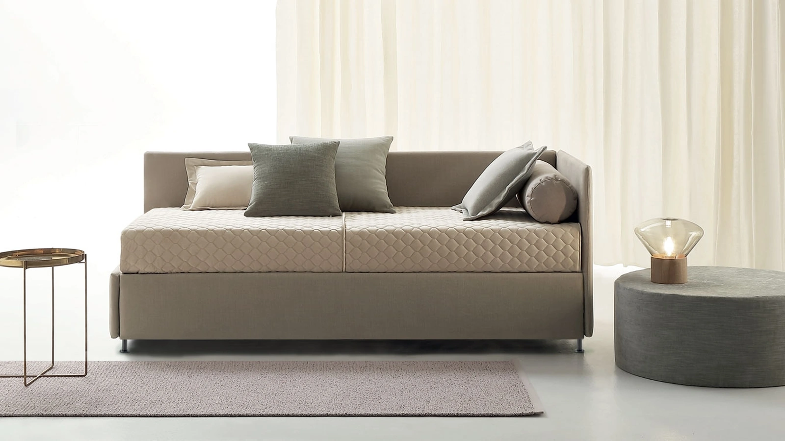 Daybed singolo in tessuto con letto estraibile Golf 417 di Oggioni