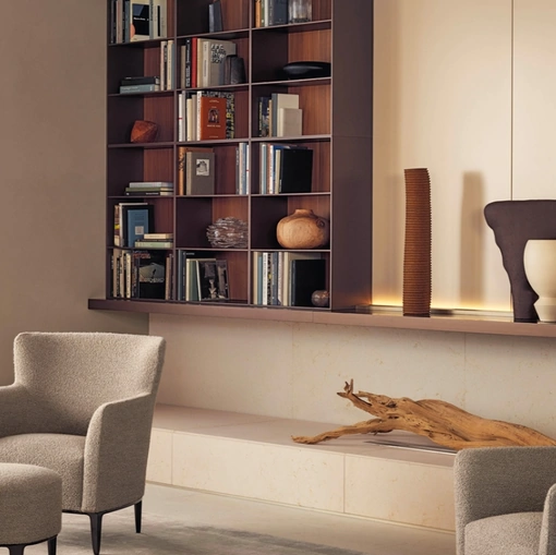 Libreria Code in laccato opaco ottone con schienali in Noce Gold di Poliform