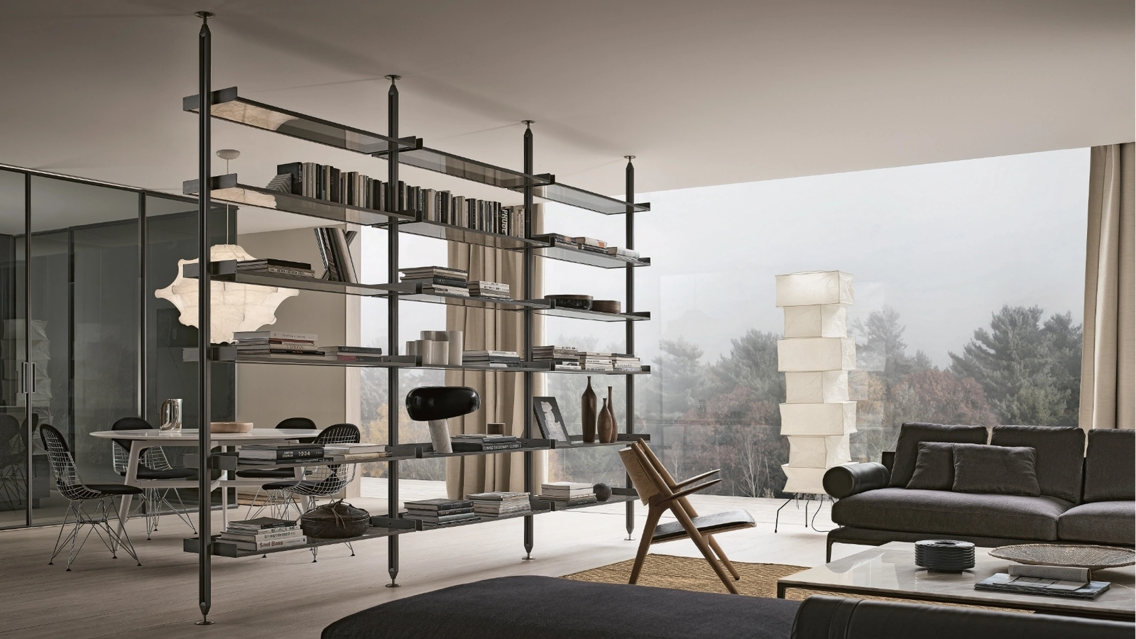 Libreria divisoria Zenit Piombo in metallo con mensole in vetro di Rimadesio