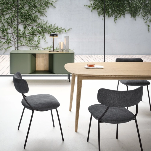 Madia Bay in laccato opaco di Novamobili