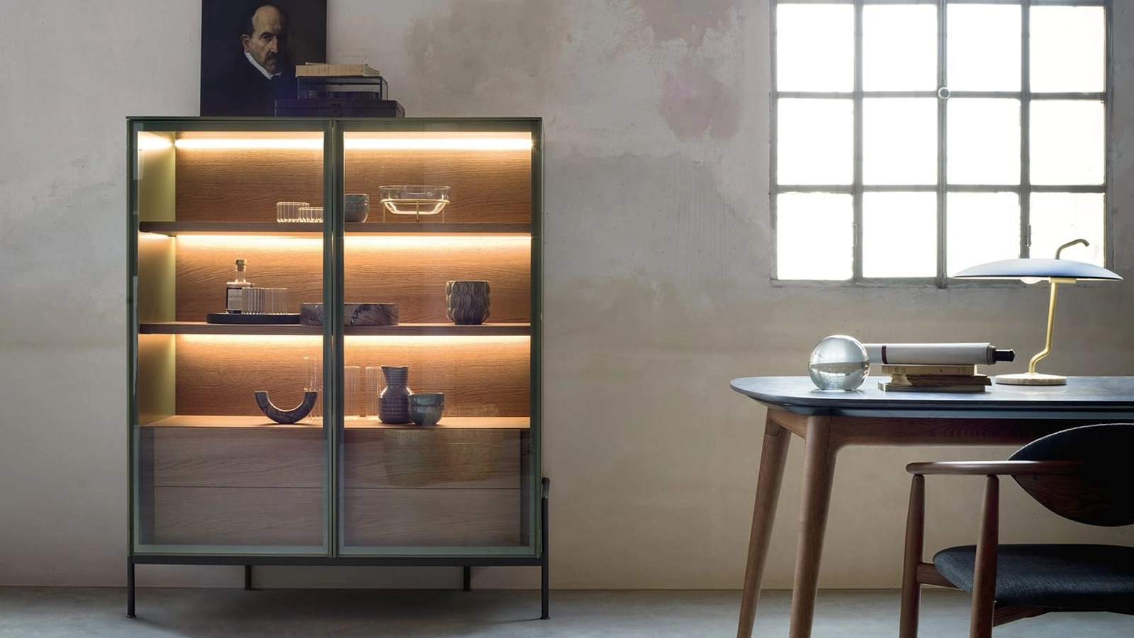 Madia Alta Belt 01 in vetro e legno di Novamobili