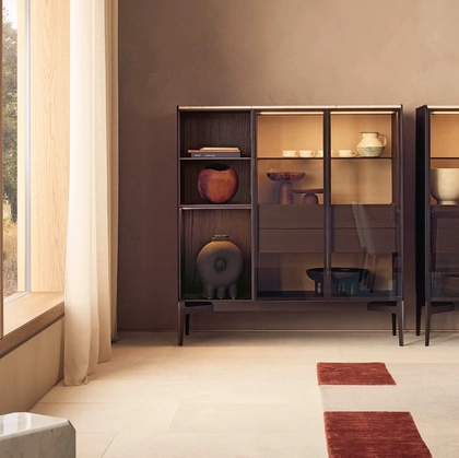 Madia Code Vetrina in legno di Poliform