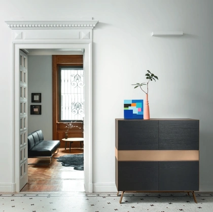 Madia Alta Domino IN 3 06N in Rovere carbone e laccato metallo Bronzo di Sangiacomo