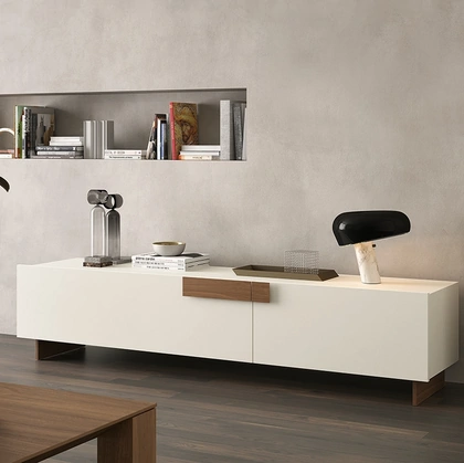 Madia Ginevra in laccato opaco Seta di Pianca