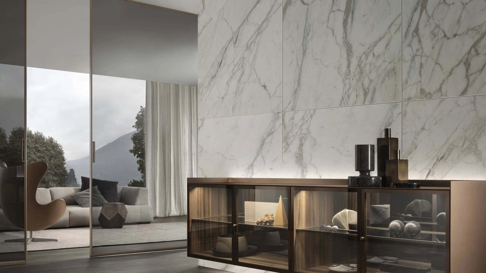 Mobile sospeso Self Bold in vetro Riflettente Bronzo con interno in legno di Rimadesio