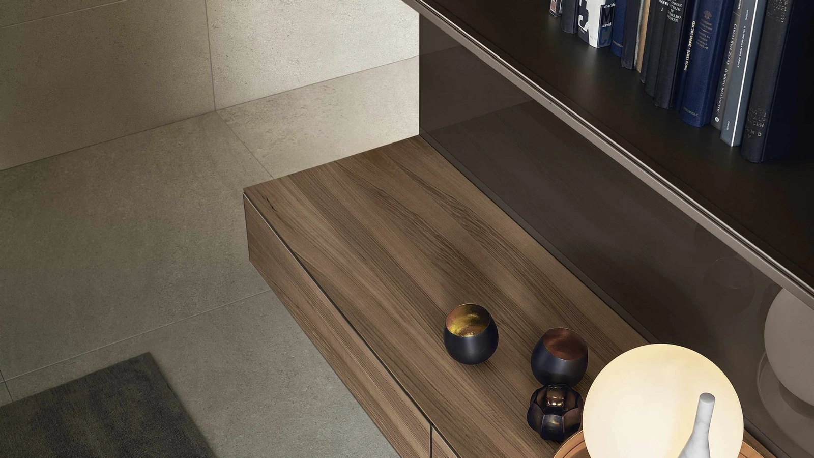 Parete Attrezzata Abacus in vetro Caffè lucido e Noce di Rimadesio