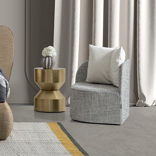 Poltroncina in tessuto Cake di Oggioni