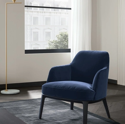 Poltroncina in velluto Jane di Poliform
