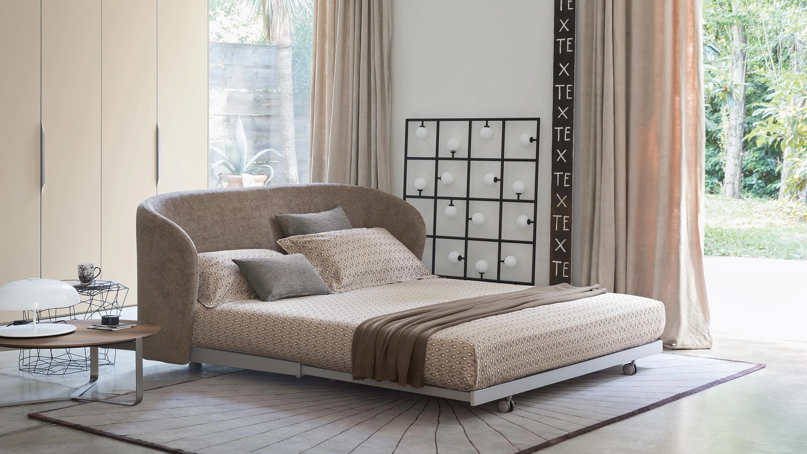 Divano Letto in tessuto Céline di Flou