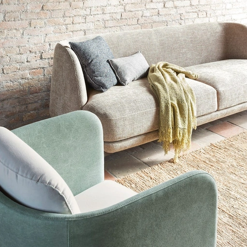 Divano lineare Velvet in tessuto di Novamobili