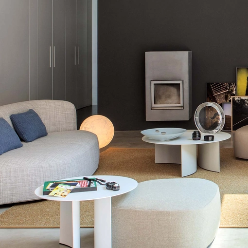 Divano lineare in tessuto Pierre di Flou