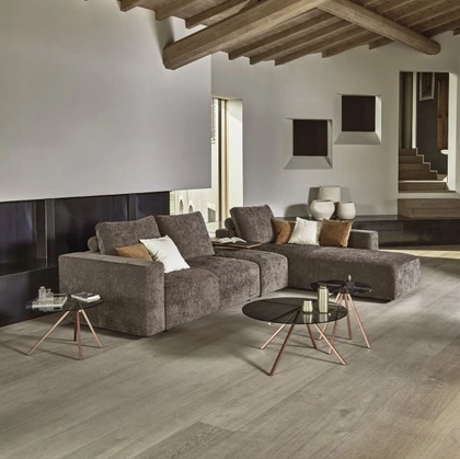 Divano in tessuto imbottito con penisola Zenit Wall di Bontempi