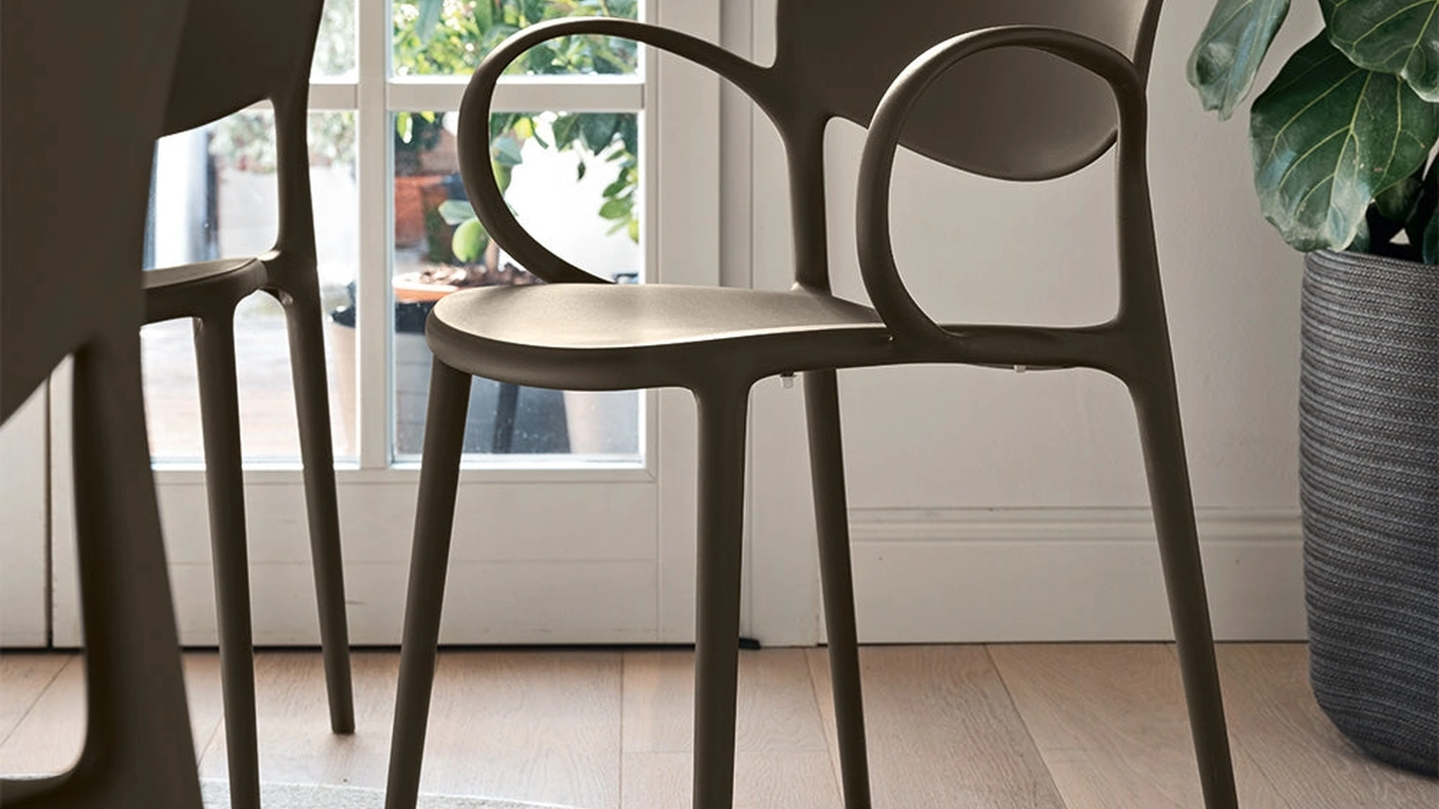 Sedia impilabile in polipropilene Abby di Connubia