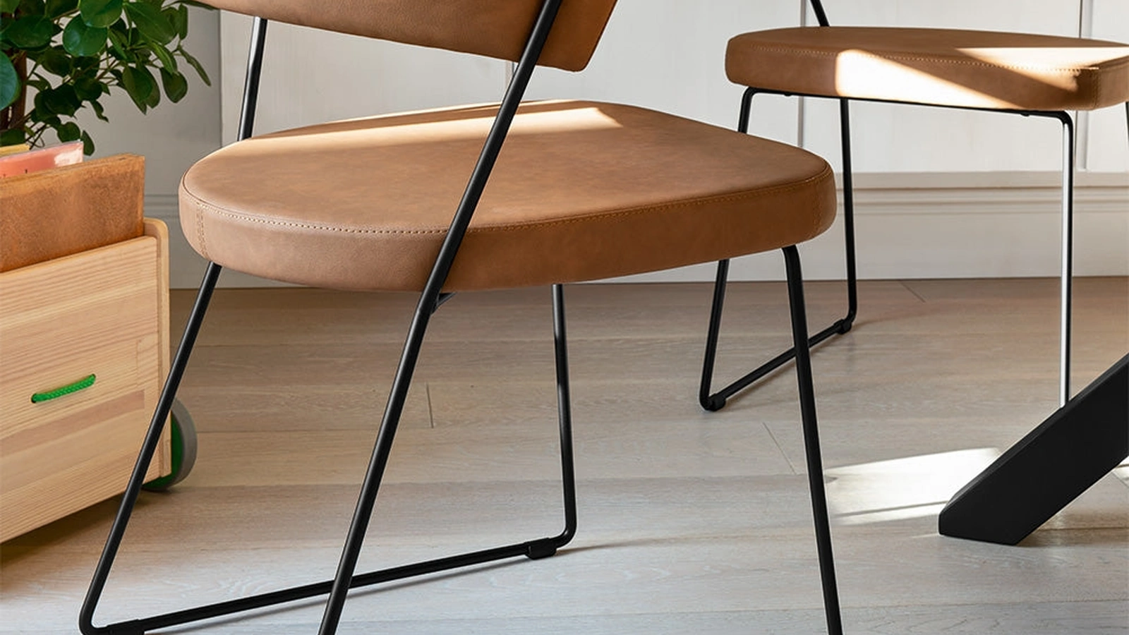 Sedia in ecopelle New York di Connubia