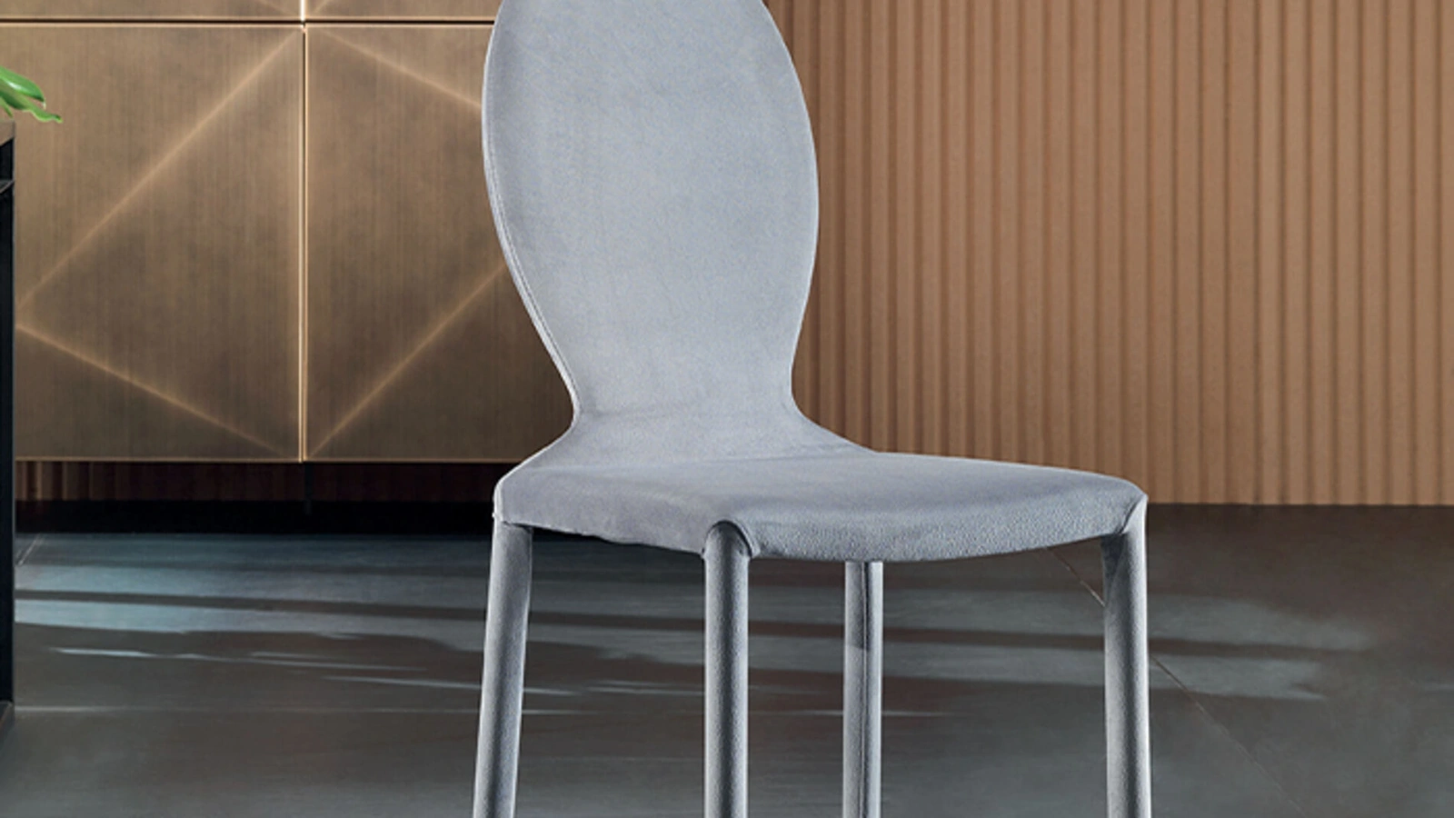 Sedia di design rivestita in tessuto Anna di Riflessi