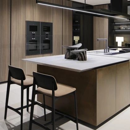 Sgabello Curve di Poliform