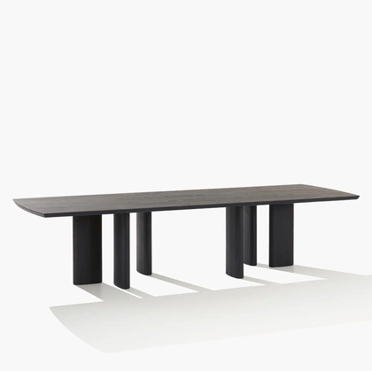 Tavolo Adrien in Olmo Nero di Poliform