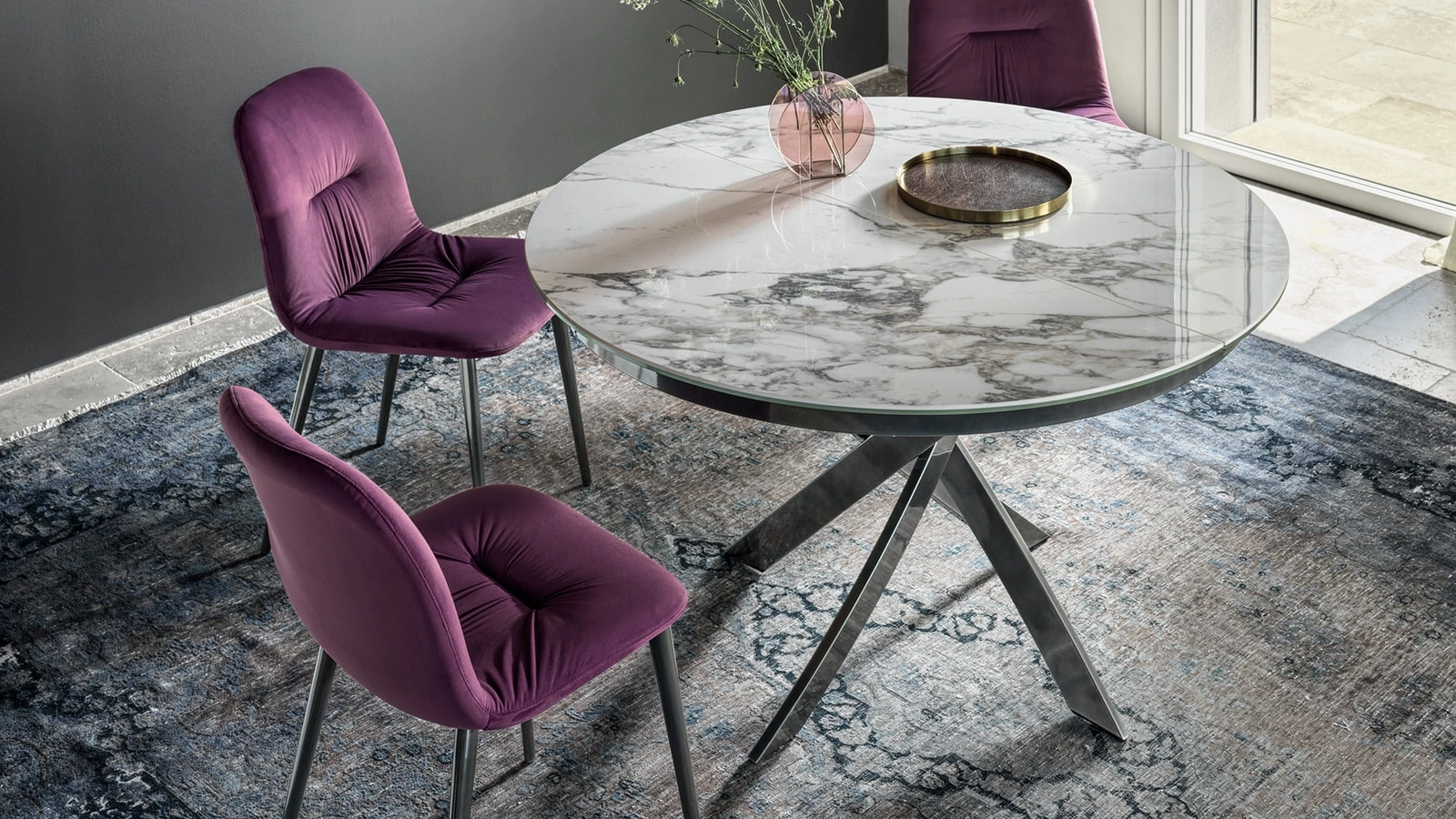 Tavolo rotondo Barone in SuperMarmo di Bontempi