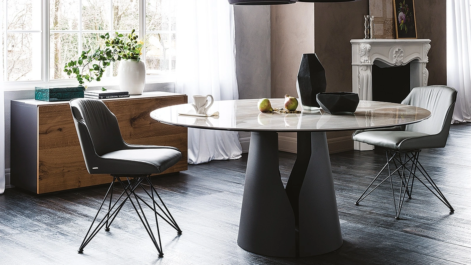 Tavolo con piano rotondo in ceramica Giano Keramik di Cattelan Italia