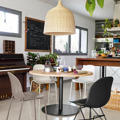 Tavolo rotondo Cocktail di Connubia