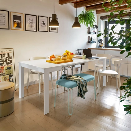 Consolle aperta Eminence allungabile con piano in nobilitato bianco e base in faggio bianco Eminence di Connubia