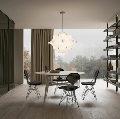 Tavolo rotondo Francis con top in marmo di Rimadesio