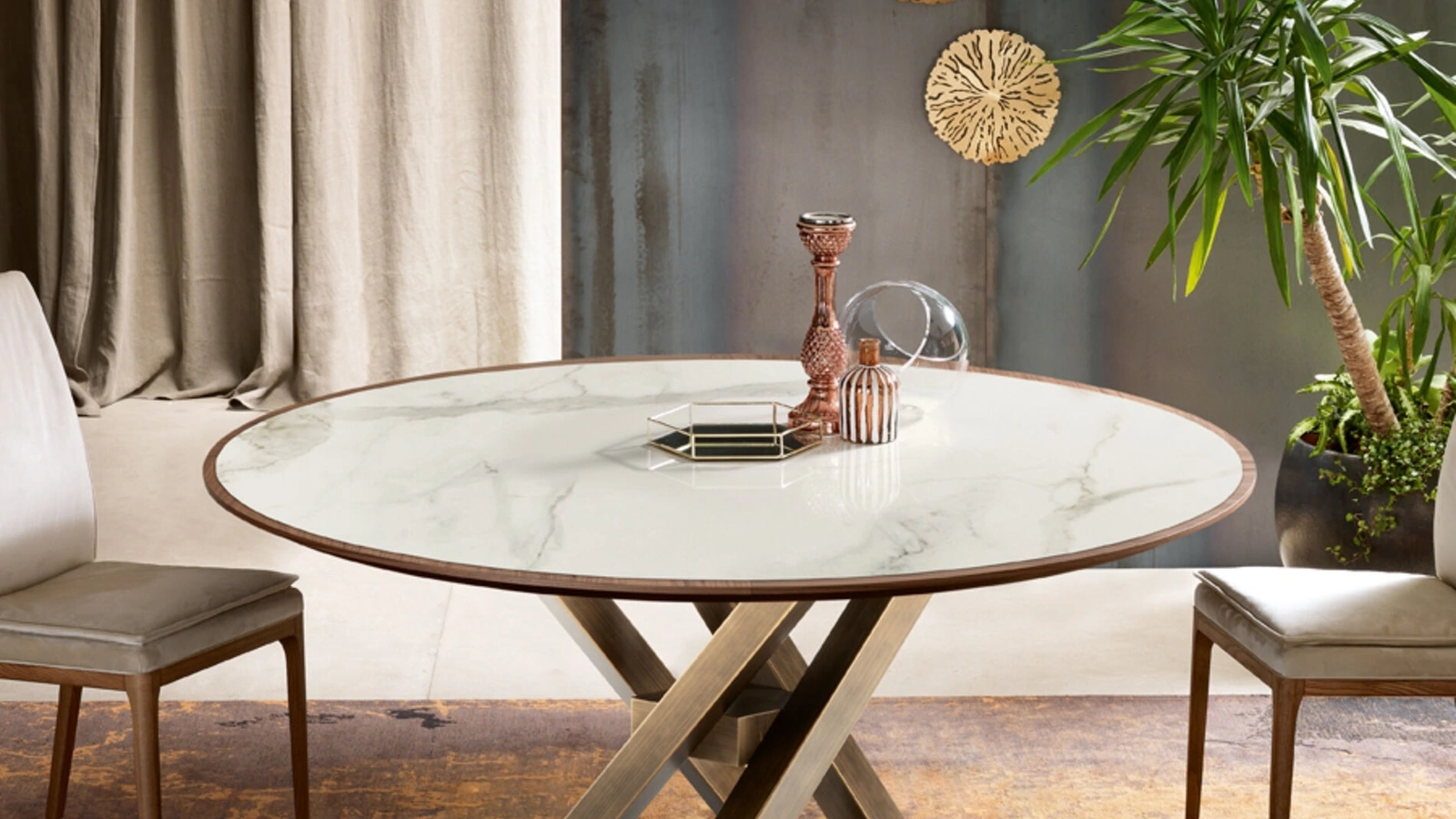 Tavolo rotondo Shangai in legno e ceramica di Riflessi