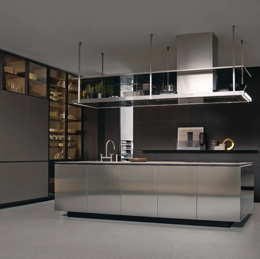 Cucina Design con isola Artex 02 in acciaio con top in pietra di Poliform