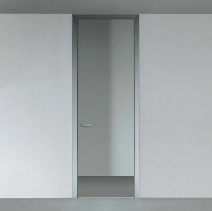 Porta per interni Link+ in vetro grigio cenere con telaio in alluminio di Rimadesio