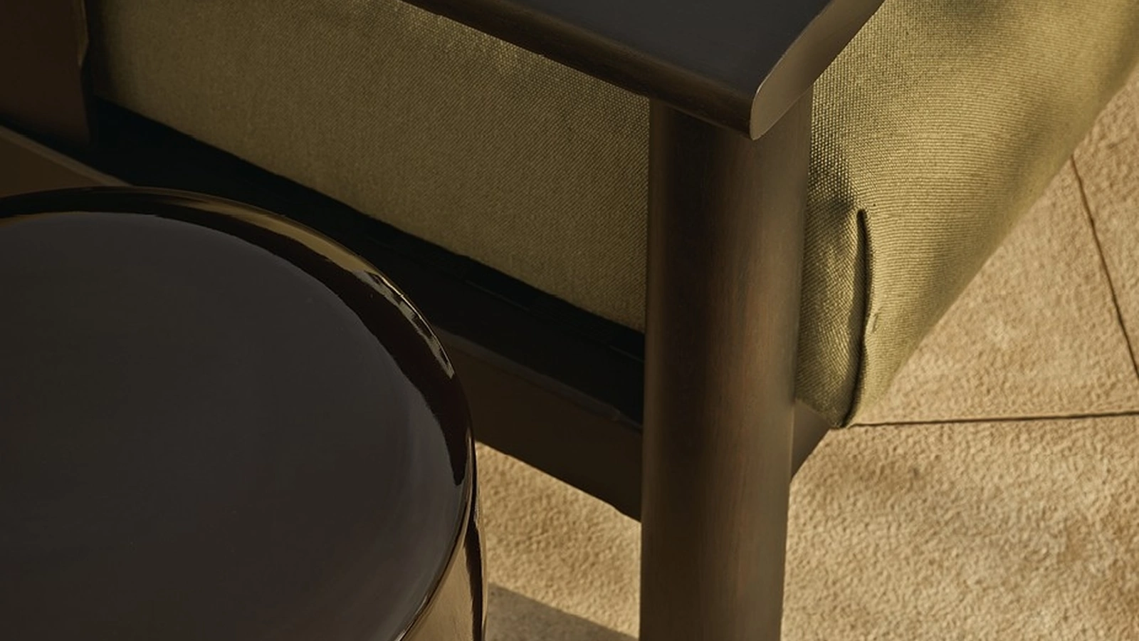 Tavolino Azu in gres smaltato di Poliform